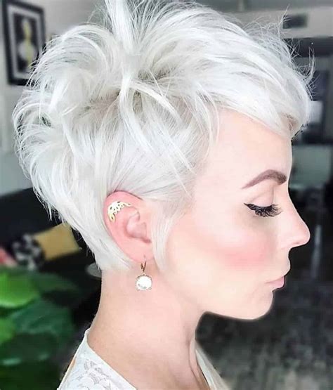 How to Maintain the Perfect Magic Press Short Hairstyle for Fashionable Divas